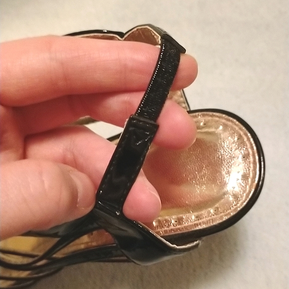 Avon Black Strappy Sling Back Heels Size 10 - Picture 8 of 11